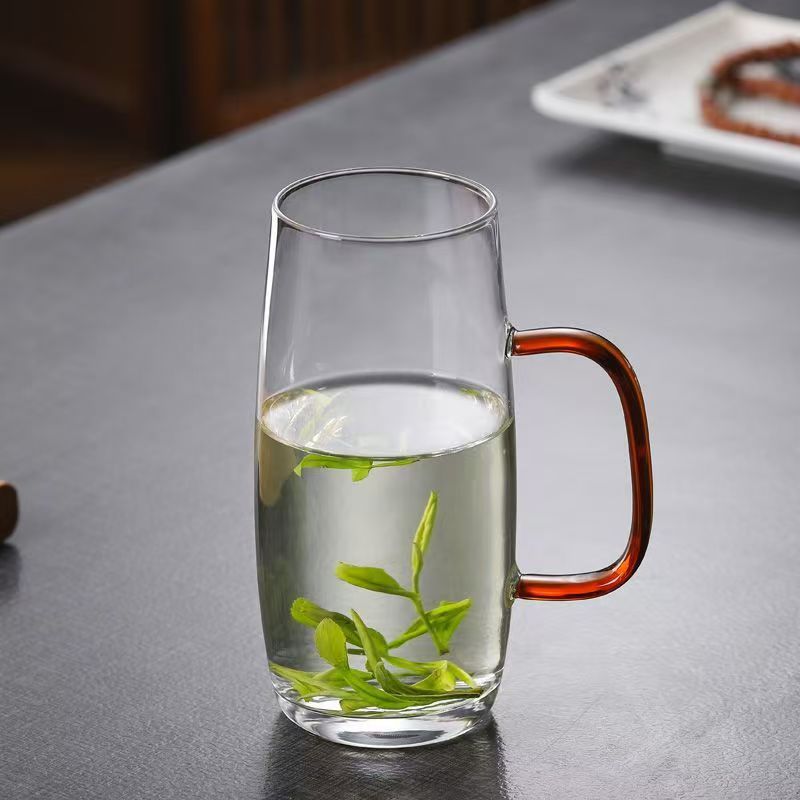 Како разликовати стаклене чаше доброг и лошег квалитета